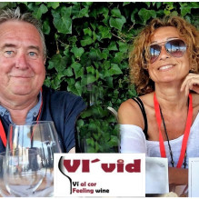 foto-perfil-vivid-con-logo-ok